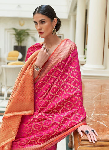 Traditional Bandhni Patola Print Silk Pink Saree for Festival
